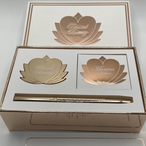 Gold Natural Eyeshadow Palette Set - Blessed Beauty | Gold and Brown Tones | 🆕 - Picture 5 of 10